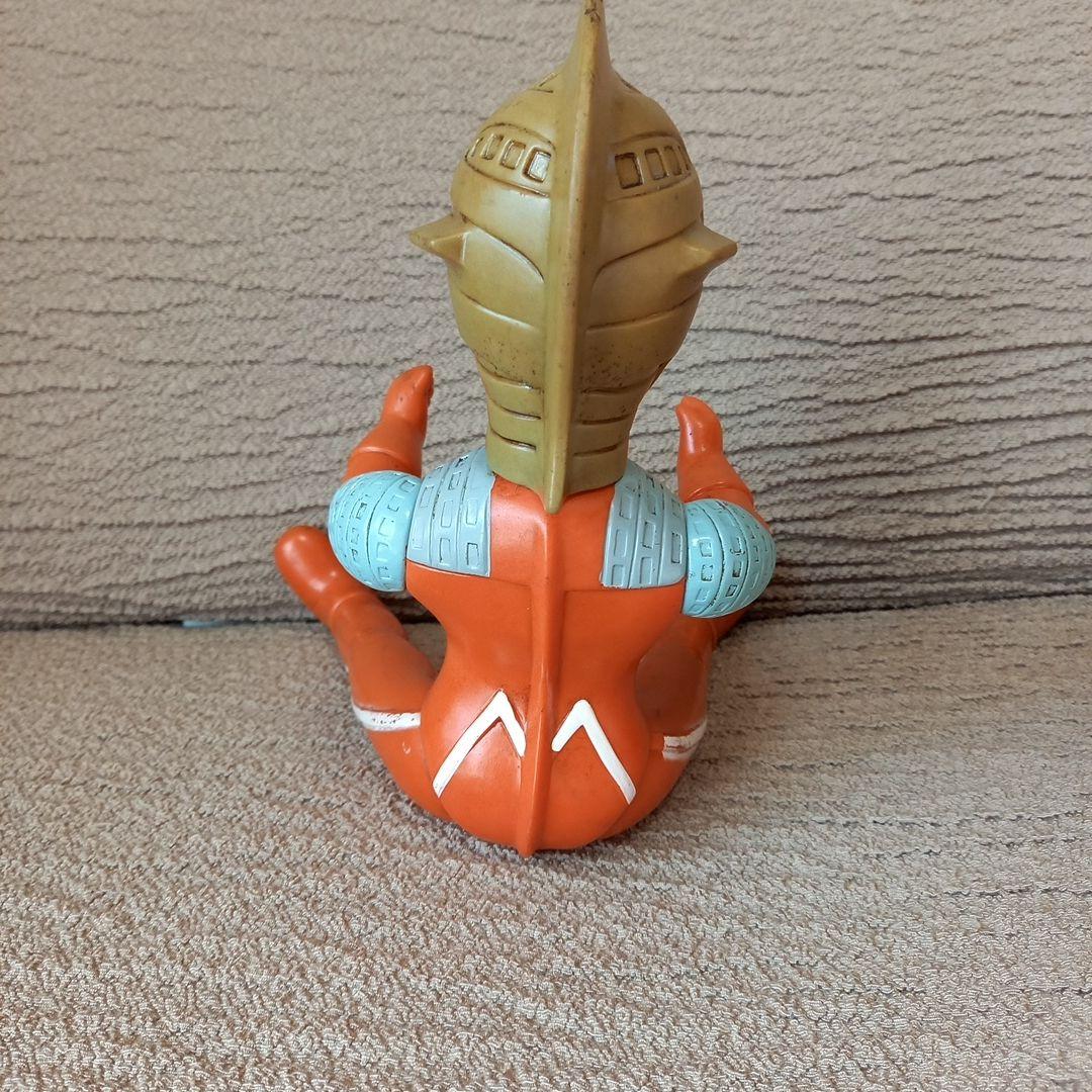 ウルトラセブンブルマアクソフビ