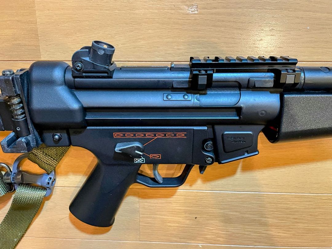 東京マルイ　MP5 カスタム、フルメンテ、メタルリペイント済み　動作確認済み