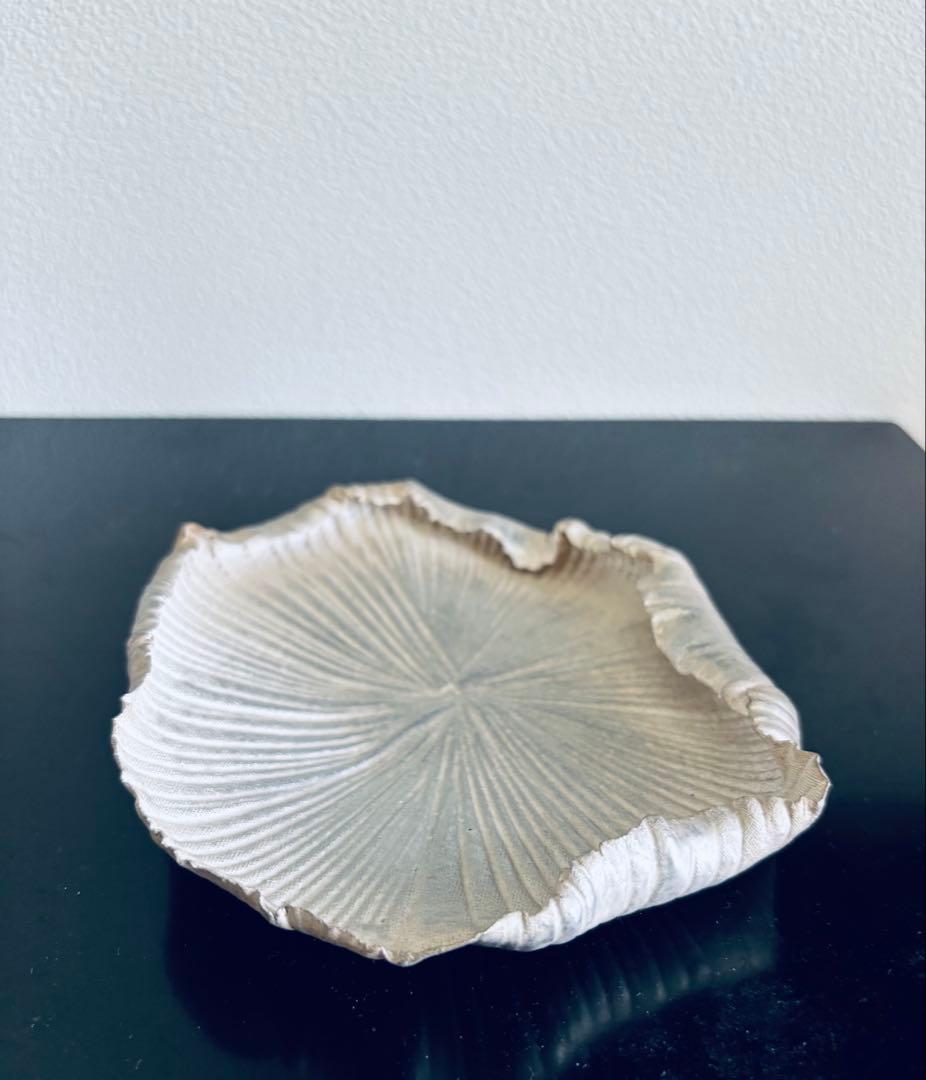 林みちよ　縁レース銀彩皿（No.10）　菓子皿　オブジェ　アート　茶道