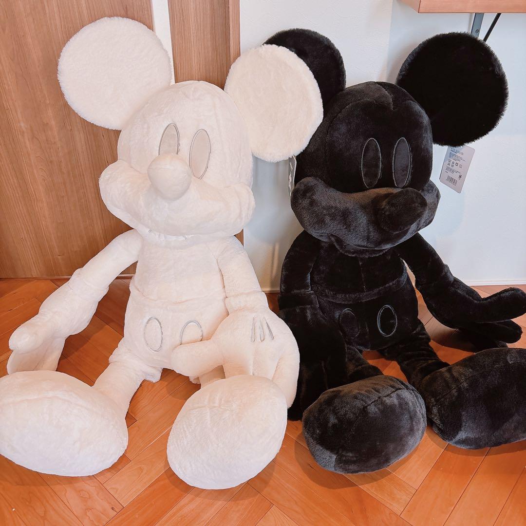 コストコ　ミッキー　ホワイト＆ブラック　100センチ　大きめ　ぬいぐるみ