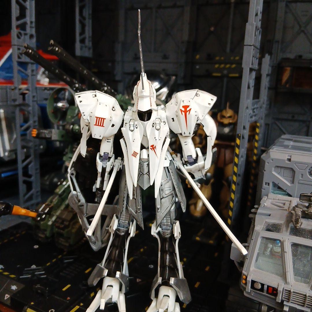 レッドミラージュ 塗装済み完成品　ファイブスター物語