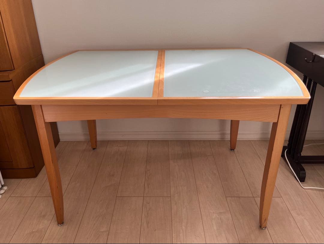 大塚家具　ダイニングテーブル　伸縮ガラストップ　木製ナチュラル