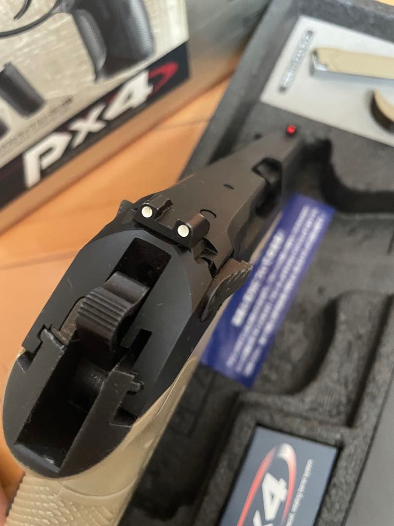 東京マルイ　PX4 ガスガン リアル刻印フレーム タンカラー