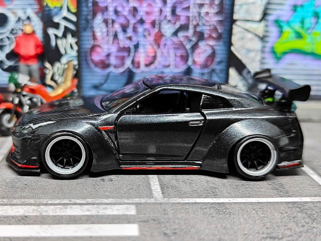 トミカ改造 R35 GTR LB仕様 オーバーフェンダー 黒 ホットウィール