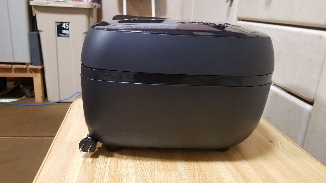 ☆2022年製☆土鍋ご泡火炊き☆タイガー圧力IH炊飯器 ハイグレードモデル