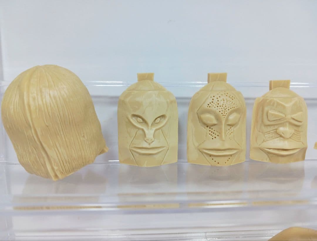 希少 ボークス ウルトラマン 三面怪獣ダダ ガレージキット ソフビ フィギュア