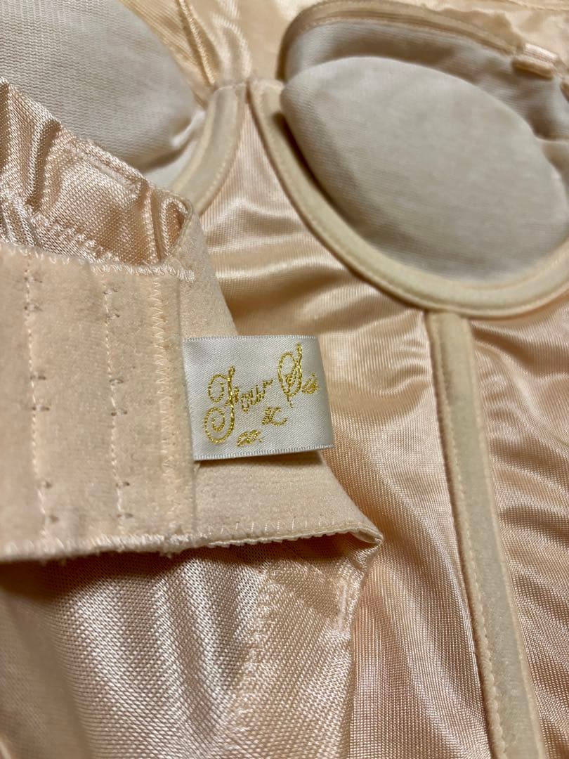 フォーシス&カンパニー　Vカットビスチェ　C65