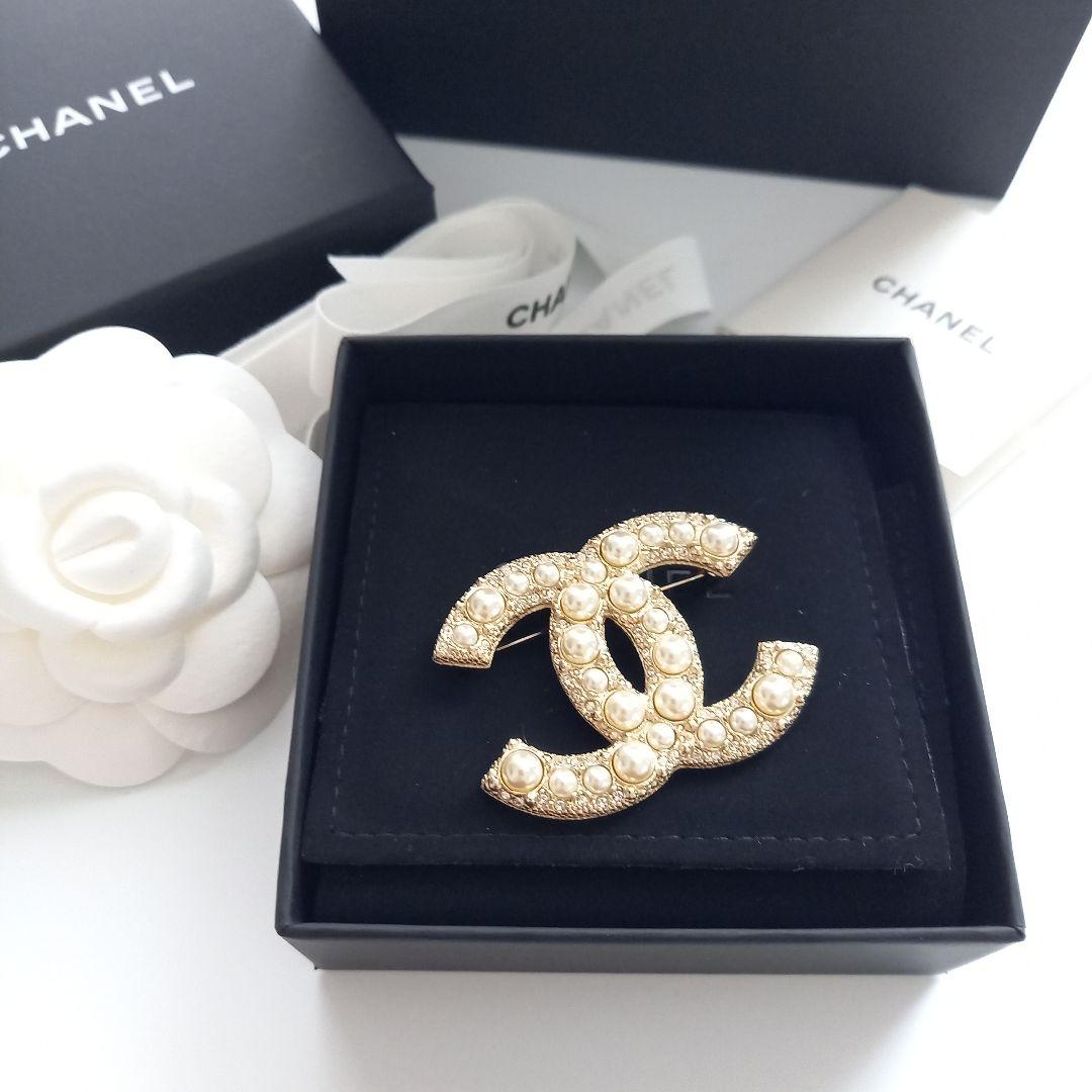 CHANEL シャネル　パール　ブローチ　ココマーク　CC