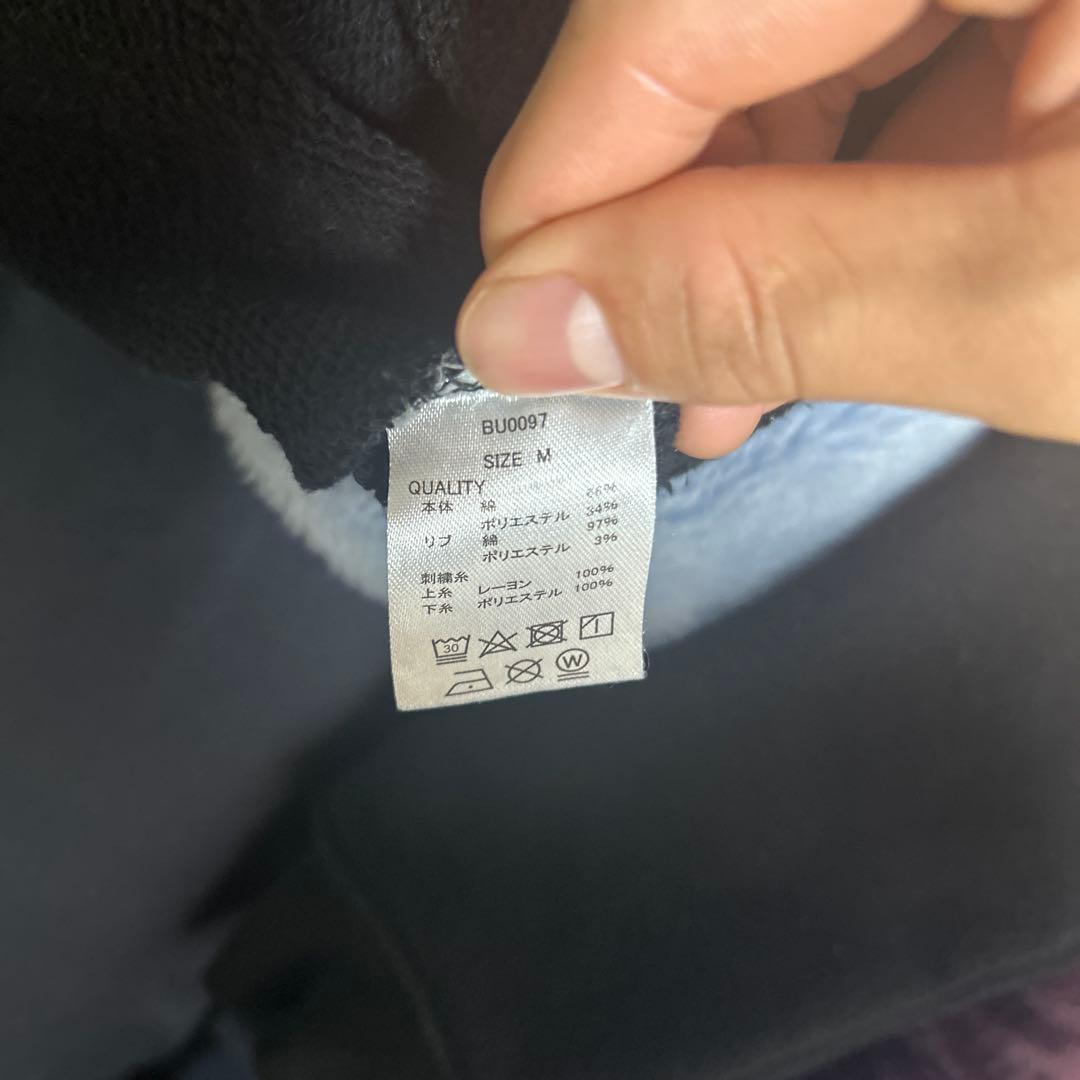BlessUパーカー