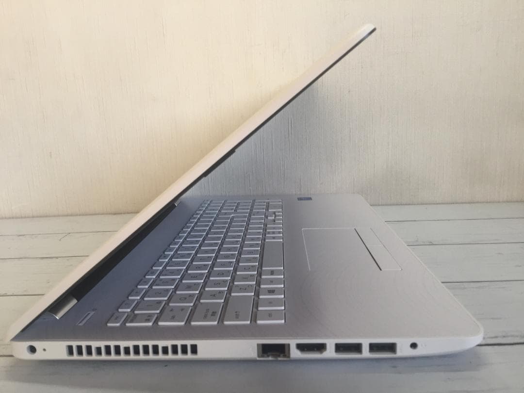 HP 15-bs005TU 15.6型フルHDTFT液晶 フルサイズノートPC