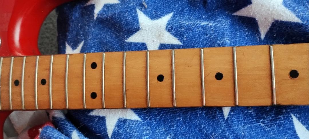 フェンダージャパン　レースセンサー付きストラト