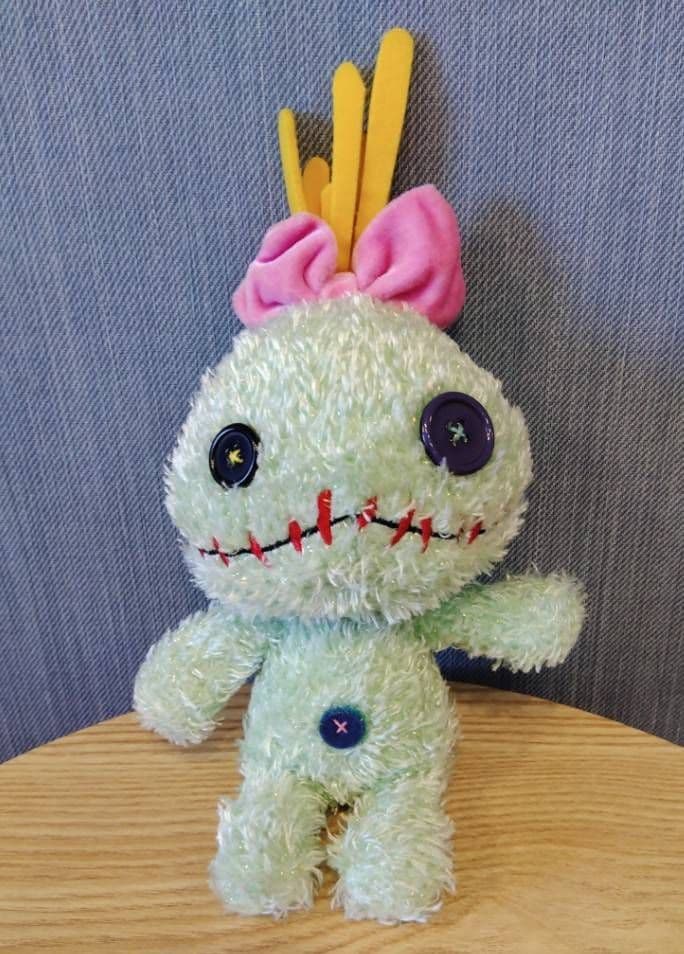 激レア！ ディズニー リロアンドスティッチ ☆ スクランプ ラメ ぬいぐるみ