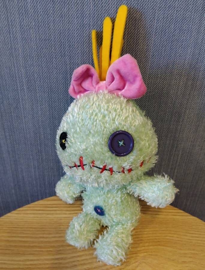 激レア！ ディズニー リロアンドスティッチ ☆ スクランプ ラメ ぬいぐるみ