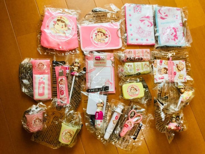 不二家　ペコちゃんのミニ救急グッズ フルコンプ　シークレット入り♪