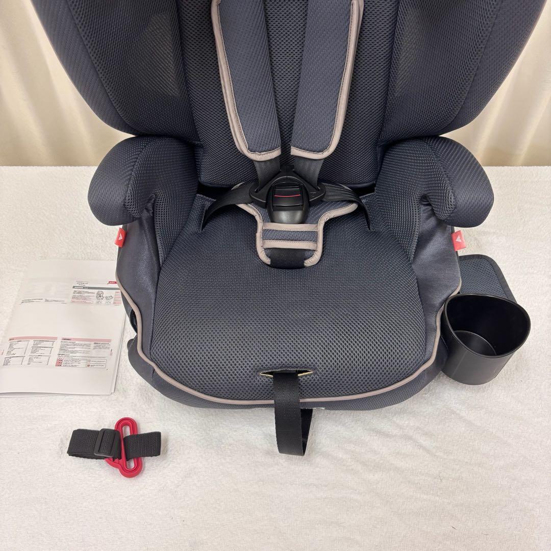 クリーニング済　☆美品☆　1〜11才まで　アップリカ　エアグルーヴ　人気のグレー