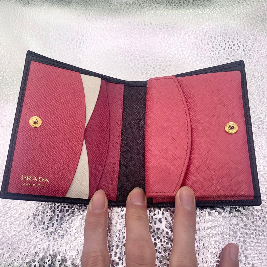 極美品！PRADA プラダ サフィアーノ 二つ折り財布 箱、ギャランティ有