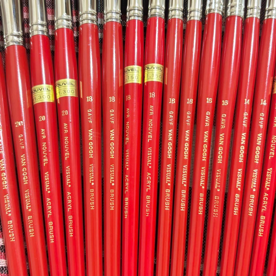 新品未使用！油彩・アクリル画用筆40本