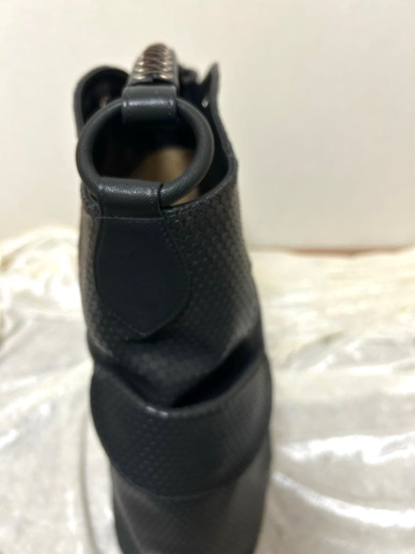 CARDINALE(カルディナーレ)ワンショルダーバッグ