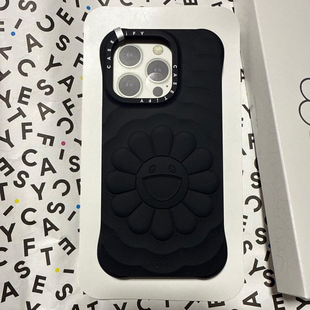 (サム)村上隆/CASSETIFY ブラックiPhone16pro用ケース
