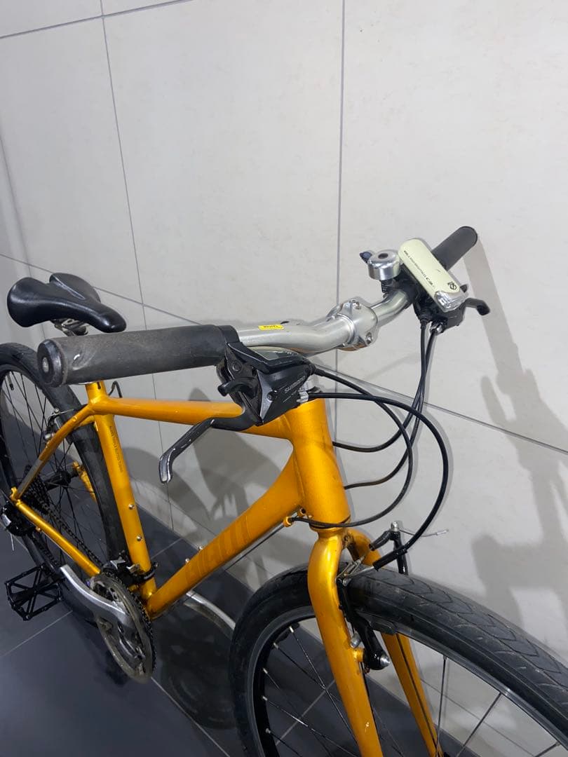 GIANT GRAVIERクロスバイク　ジャイアント　グラビエescape r3