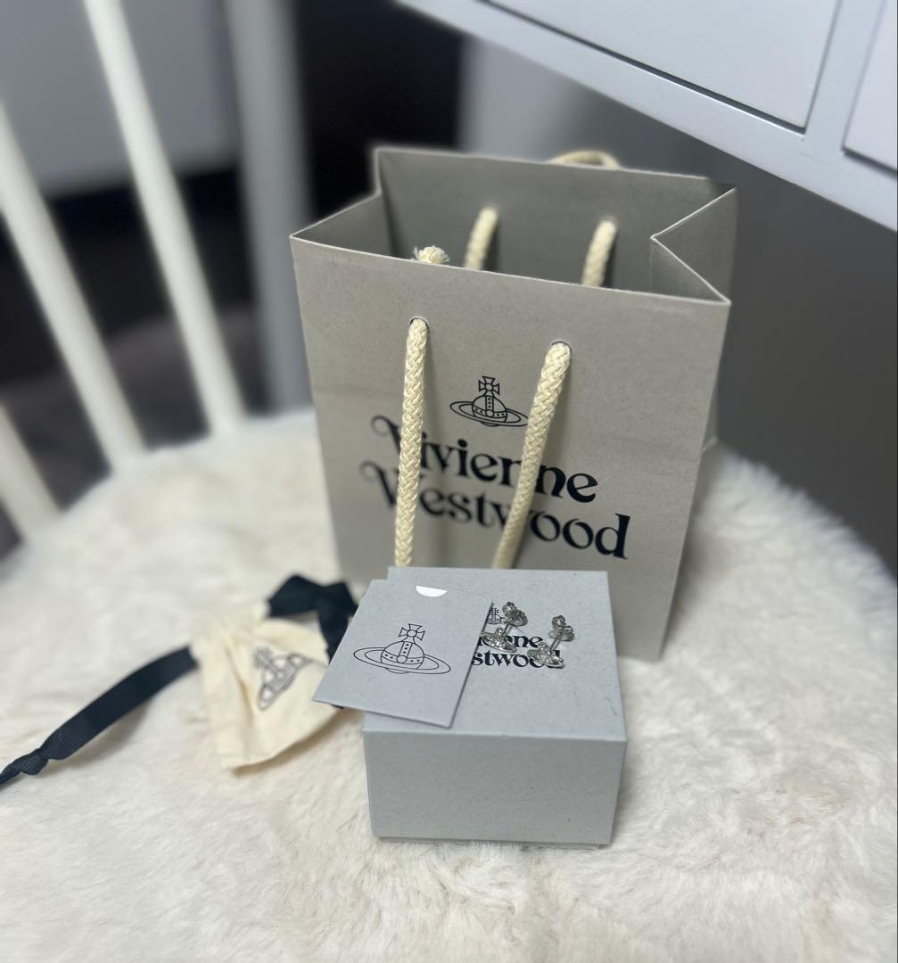 【正規品】Vivienne Westwood NANO SOLITAIREピアス