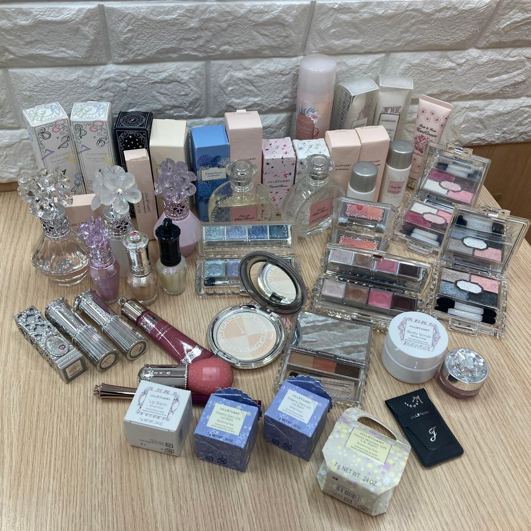 ▲ジルスチュアート　リップ/パウダー/アイシャドウ/香水等…　まとめ売り