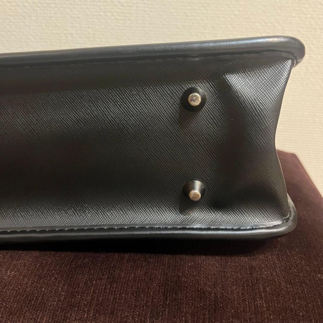美品 TAKEO KIKUCHI タケオキクチ ビジネスバッグ 黒 皮革