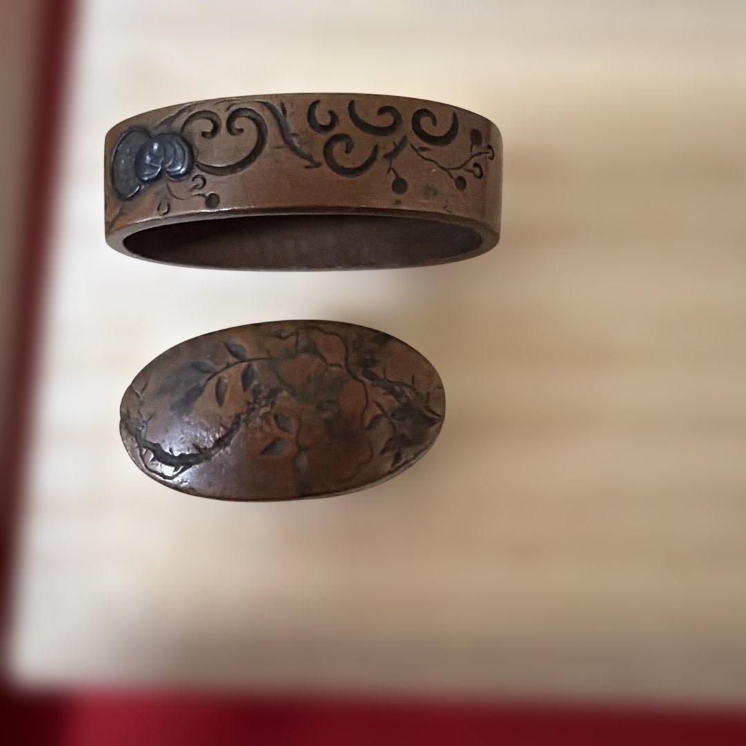 古美術　骨董品　縁頭　正阿弥　在銘　古赤銅地花彫