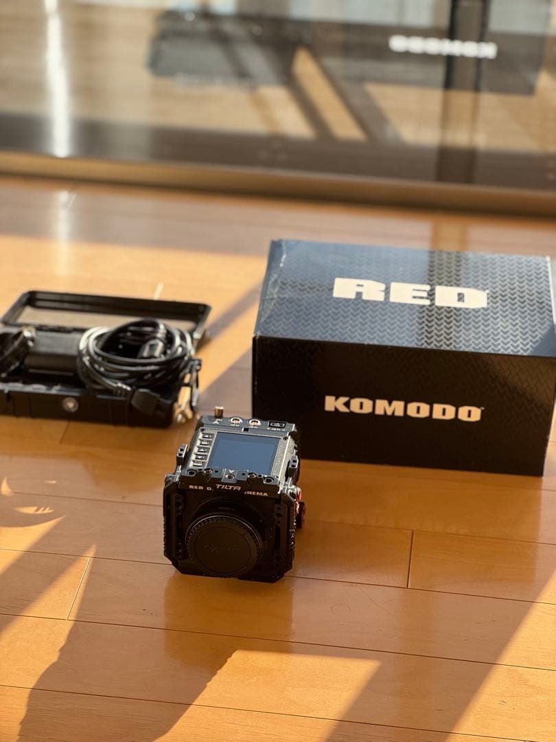 RED KOMODO 6K シネマカメラ 値下げ交渉可能！