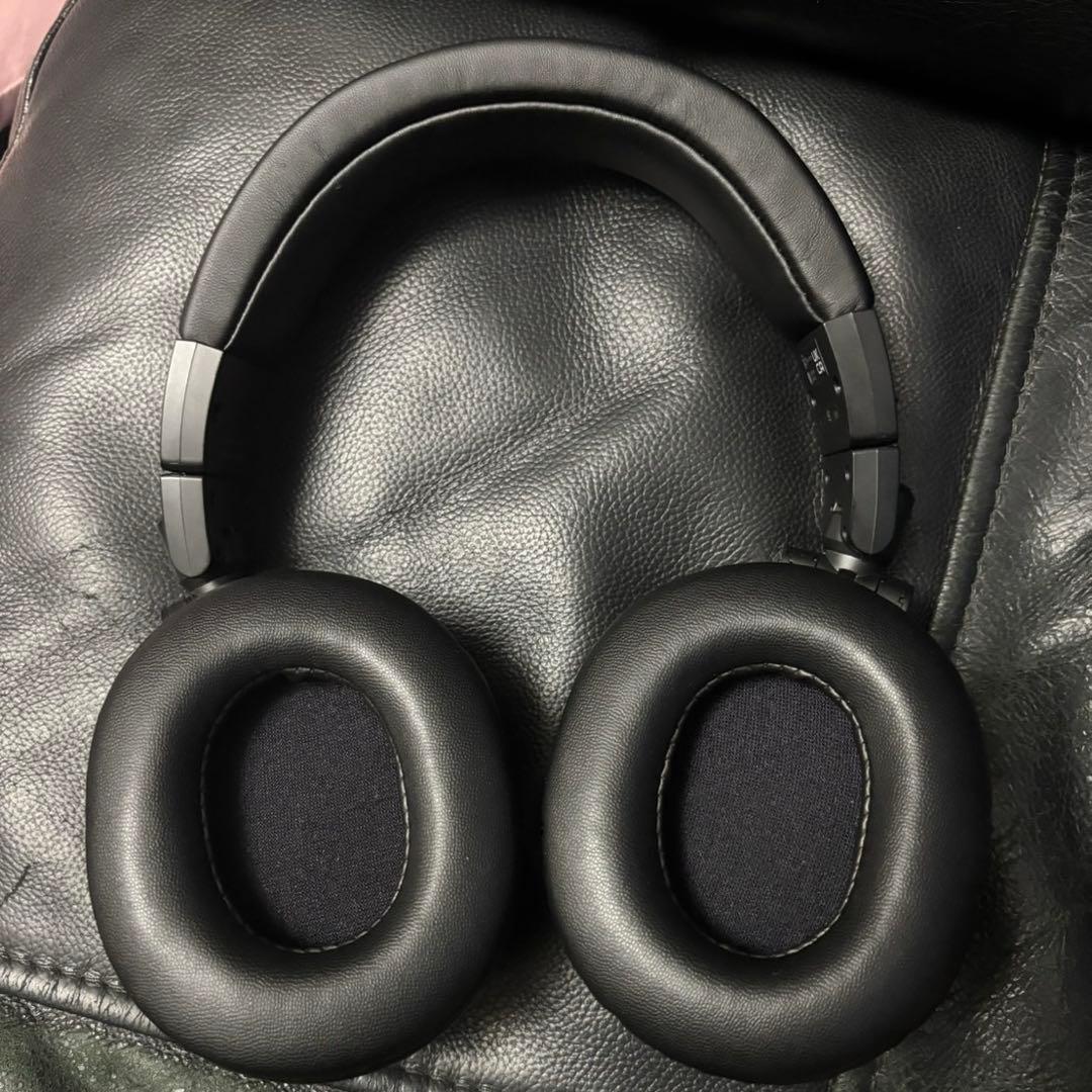 audio technica ワイヤレスヘッドホン　ATH-M50x