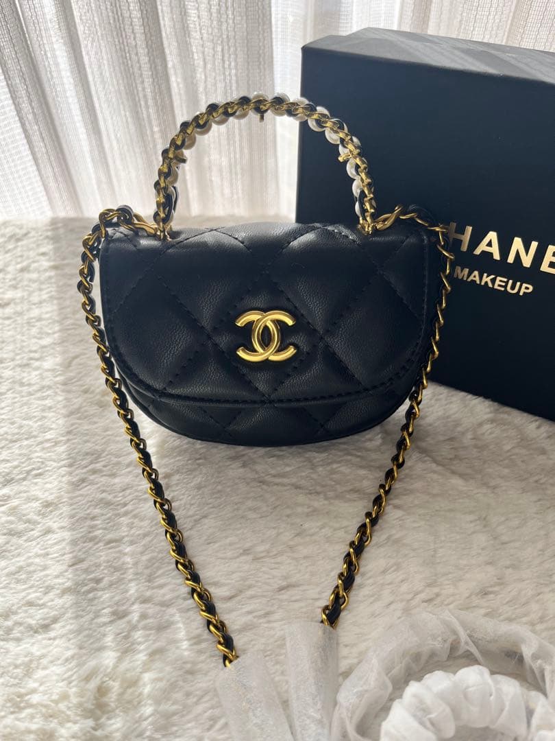 限定価格☆CHANELノベルティー パールチェーンハンドル バック