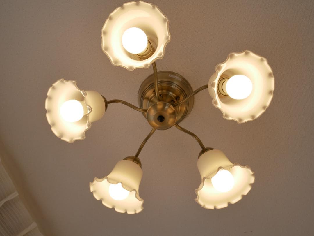 シャンデリア 5灯北欧 フラワーペンダントライト 照明器具 おしゃれ リモコン