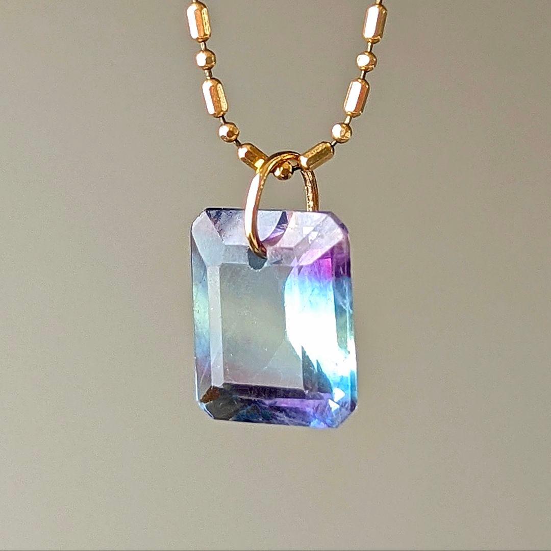 ♢ミリココ♢K18 パーティカラーフローライト 4.53ct チャーム
