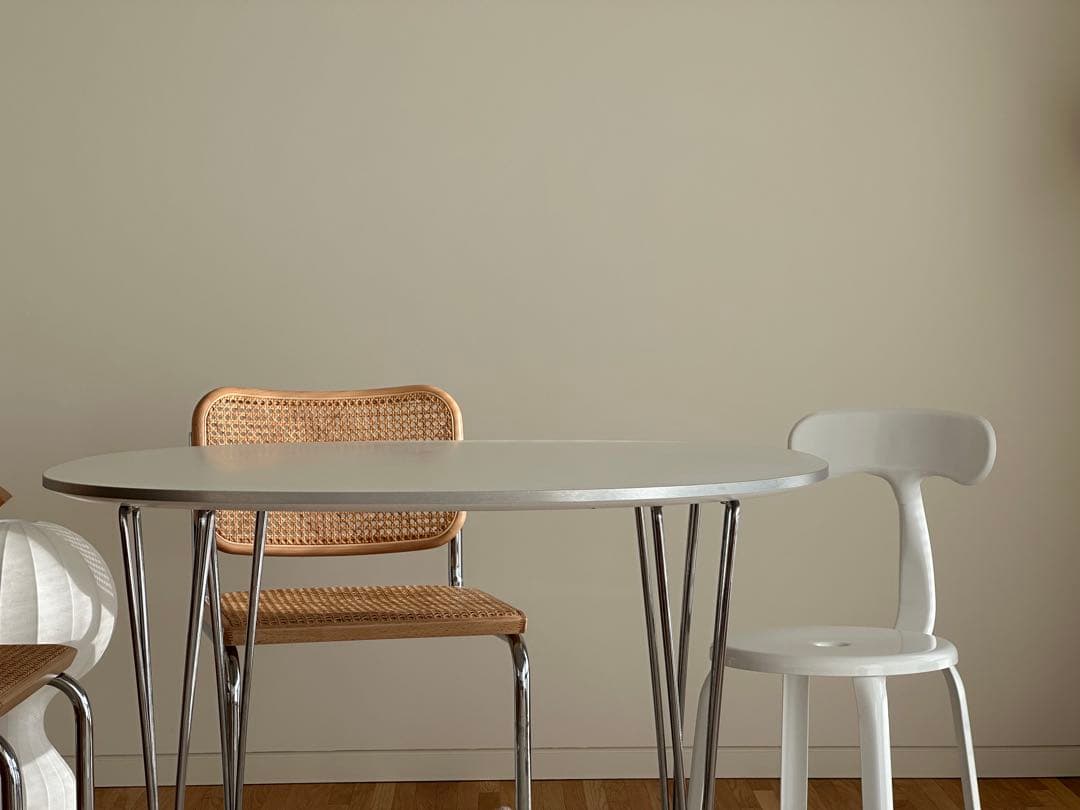 フリッツハンセン　ダイニングテーブル　白