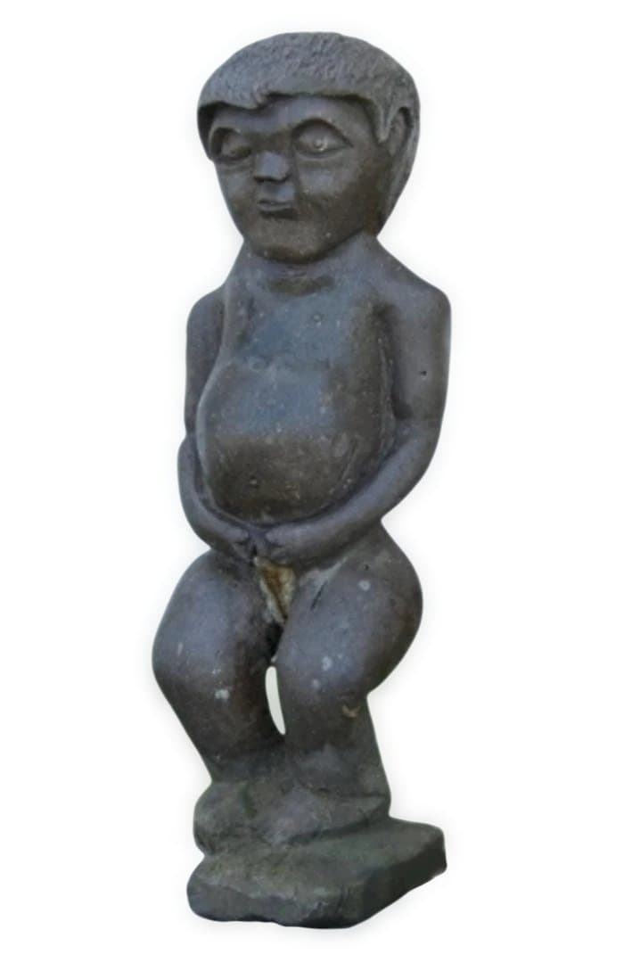 西洋庭園 八女石の古い小便小僧 ガーデン 石像 水鉢 噴水 燈籠