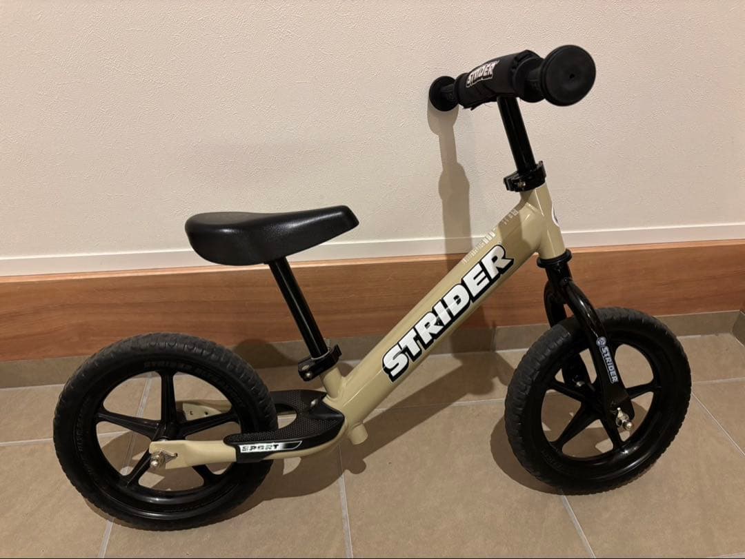 STRIDER 12インチバランスバイク スポーツモデル　サファリ
