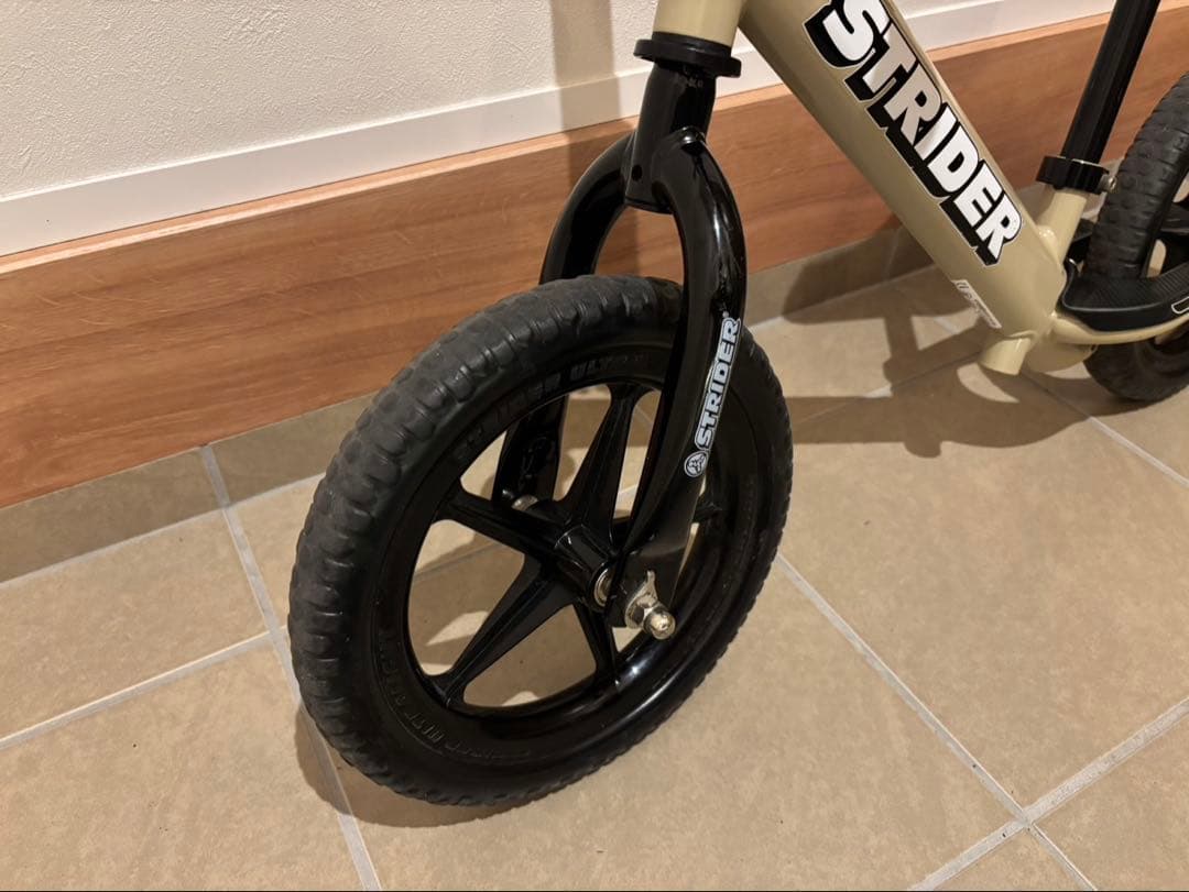 STRIDER 12インチバランスバイク スポーツモデル　サファリ
