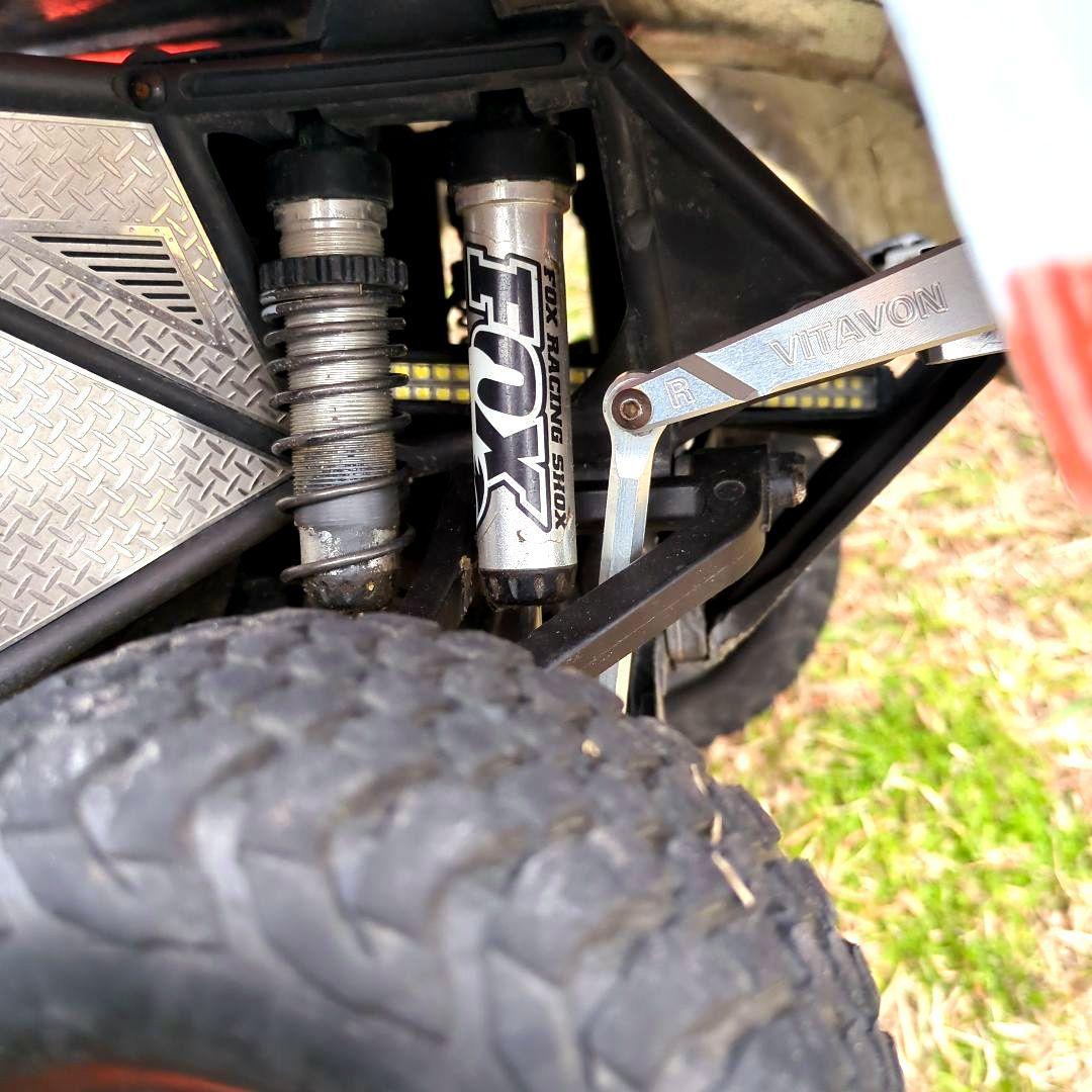 ホビーラジコン TRAXXAS Unlimited Desert Racer UDR