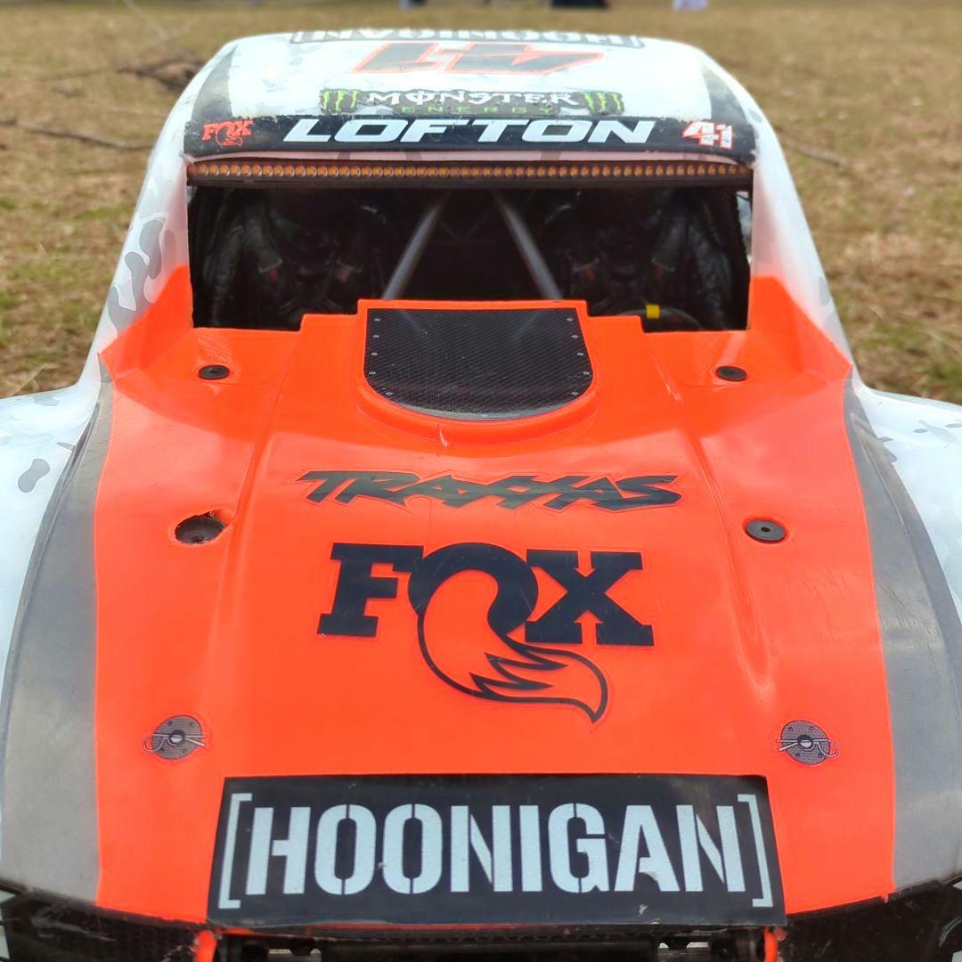 ホビーラジコン TRAXXAS Unlimited Desert Racer UDR