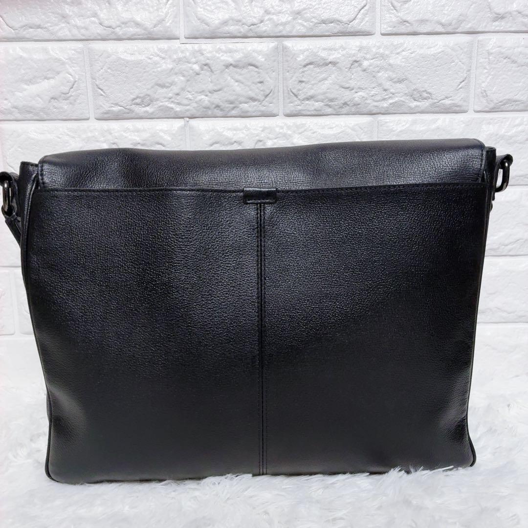 BURBERRY BLACK LABEL ショルダーバッグ 黒 ビジネス レザー