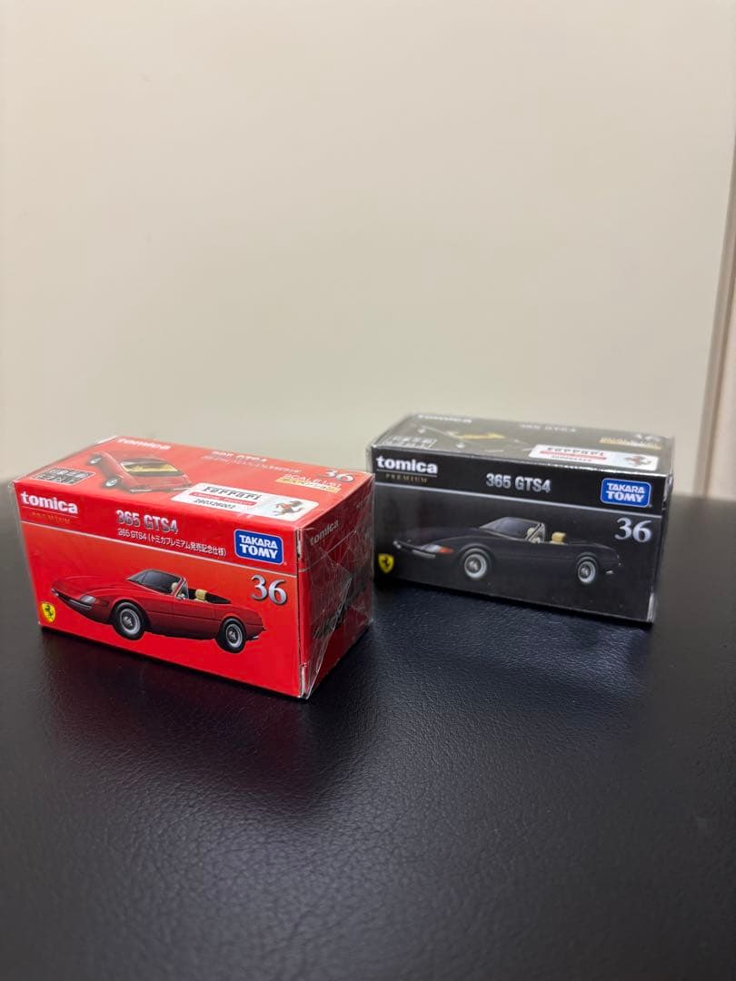 【新品未使用】トミカ　歴代フェラーリ　34台+フェラーリセット8台
