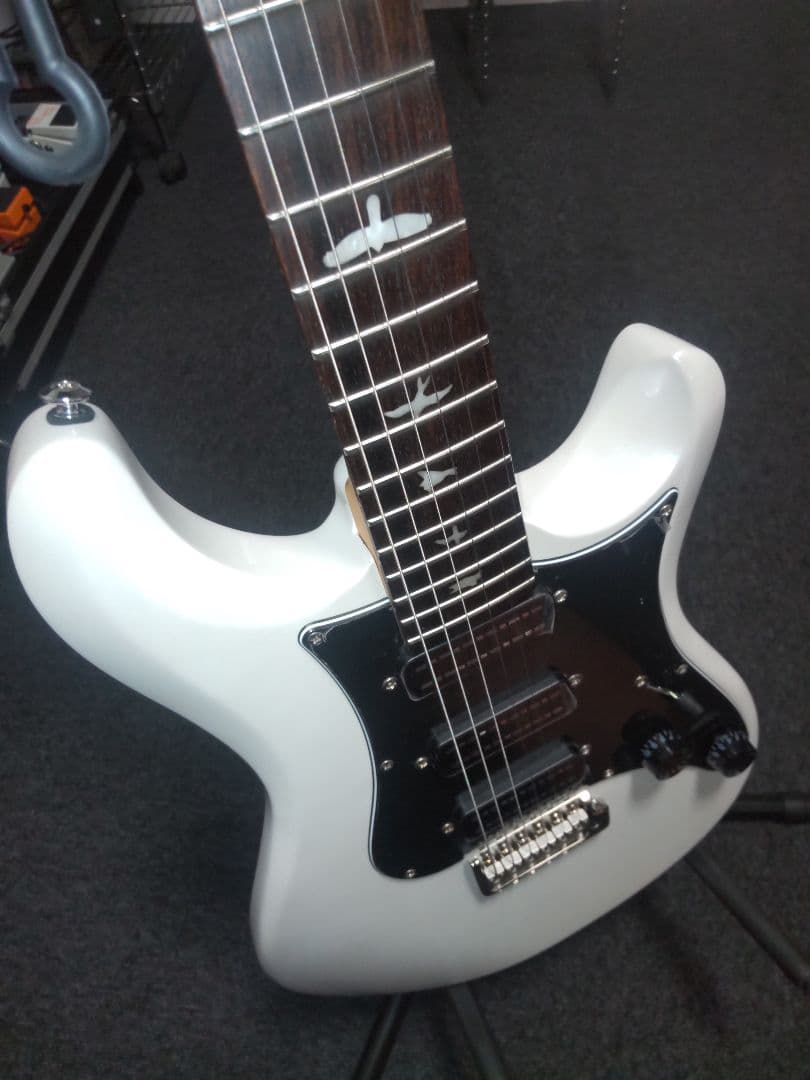 PRS SE NF3 ポールリードスミス(Paul Reed Smith)