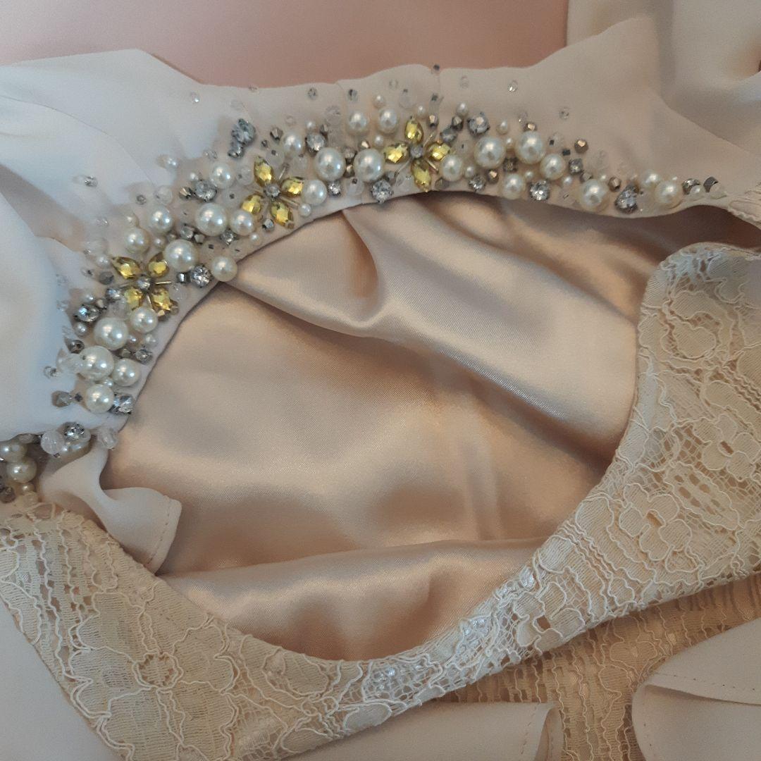 フリル付きビーズ装飾ドレス