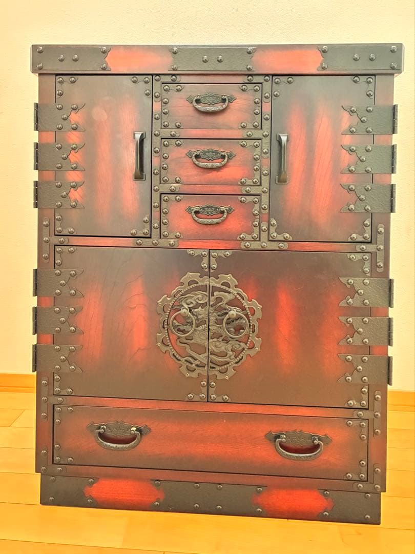 カラクリ箪笥 和箪笥 鎌倉彫