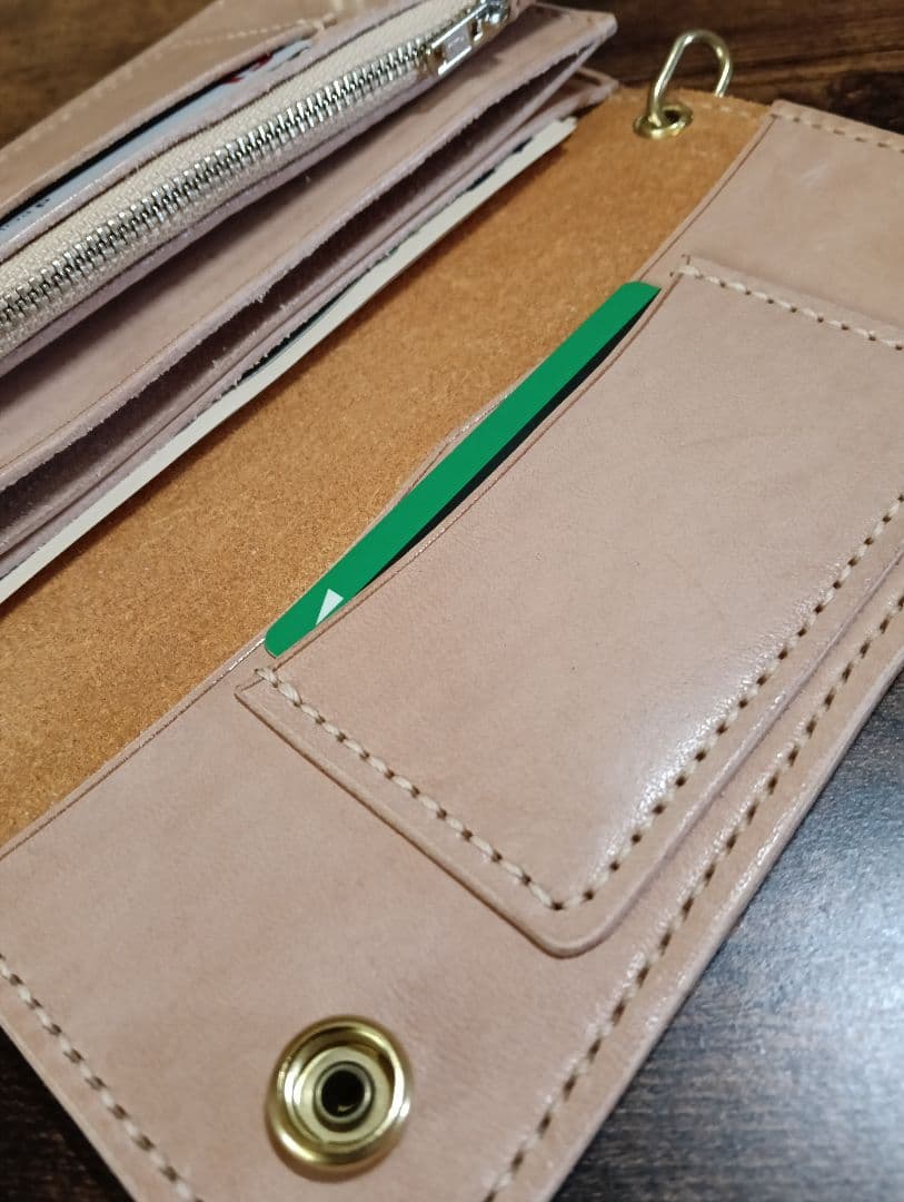 tracker wallet　Btype