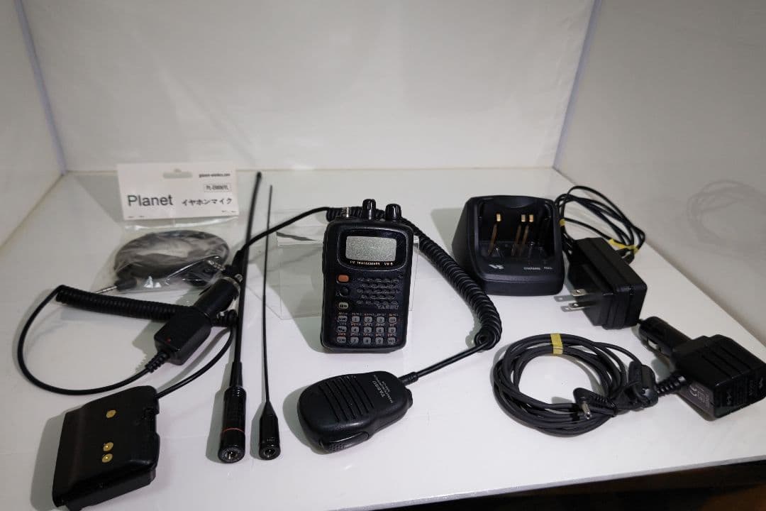 Yaesu八重洲 VX-5 ハンディ無線機