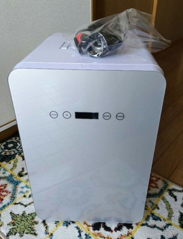 ペルチェ式　冷温庫　24L