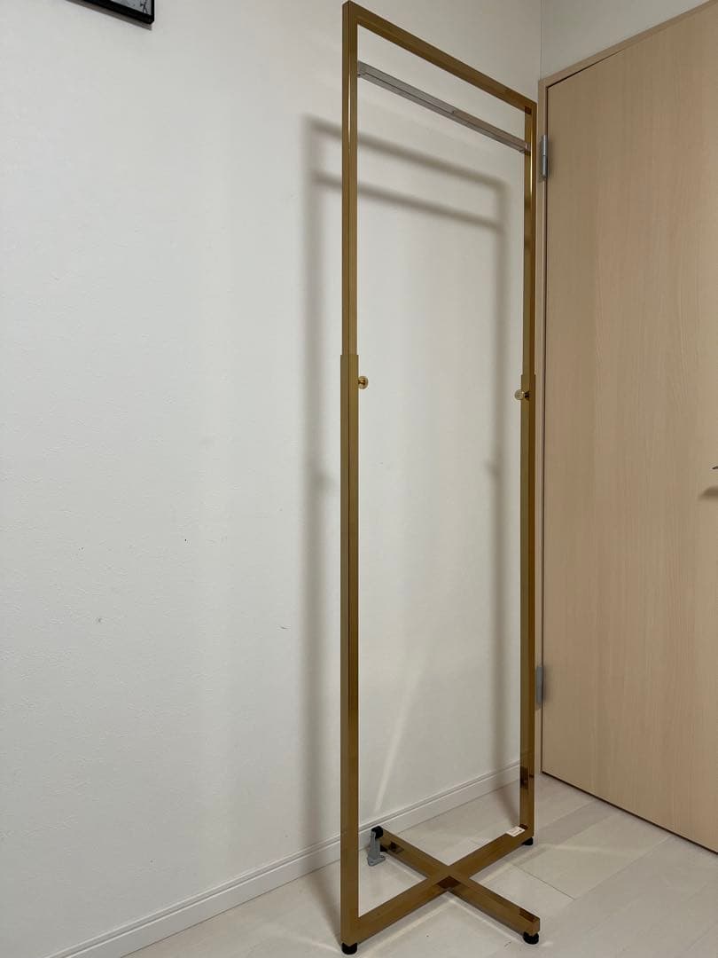 【美品】ヒロタ（株）ゴールド ハンガーラック 高さ調節可能