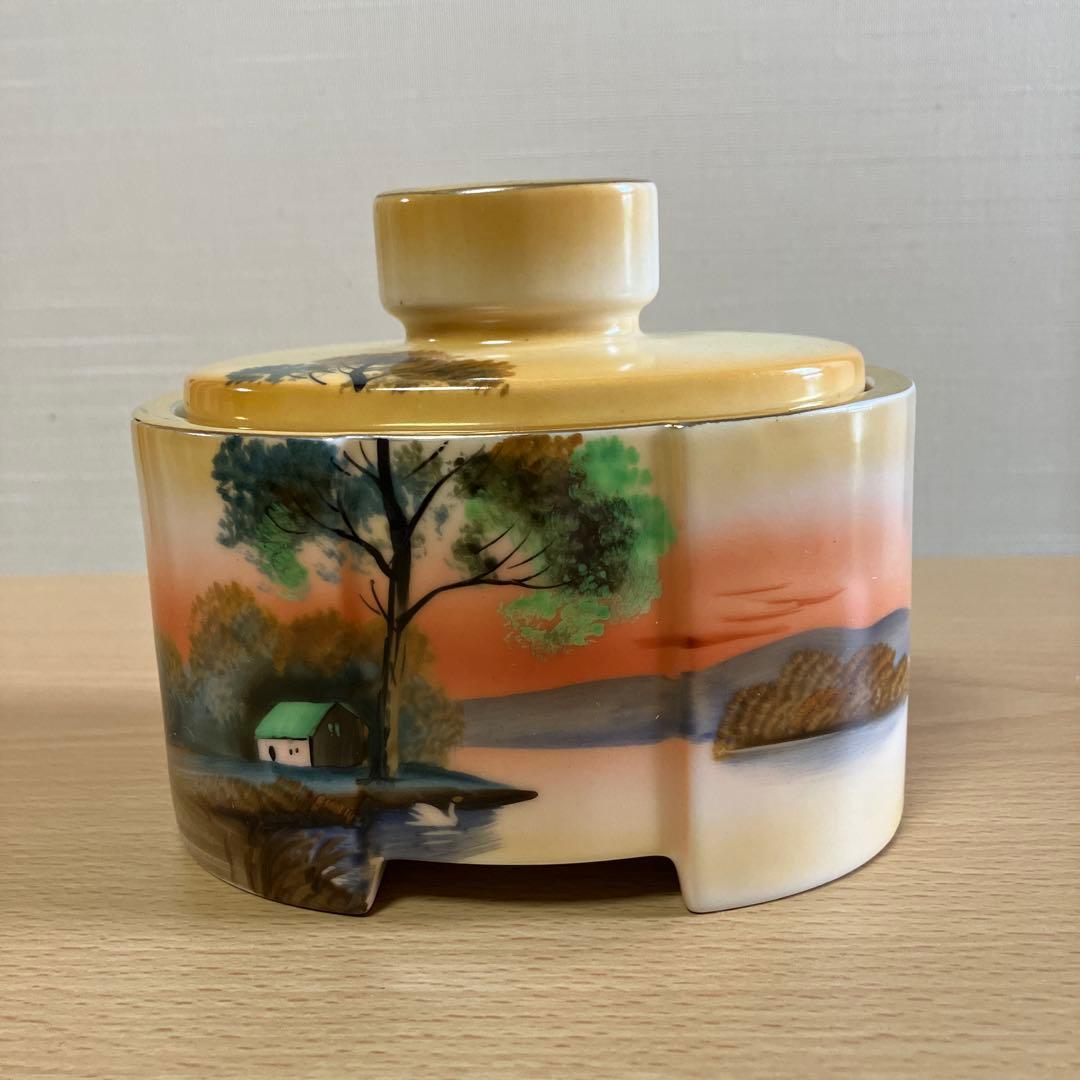 2. オールドノリタケ　蓋つき小物入れ