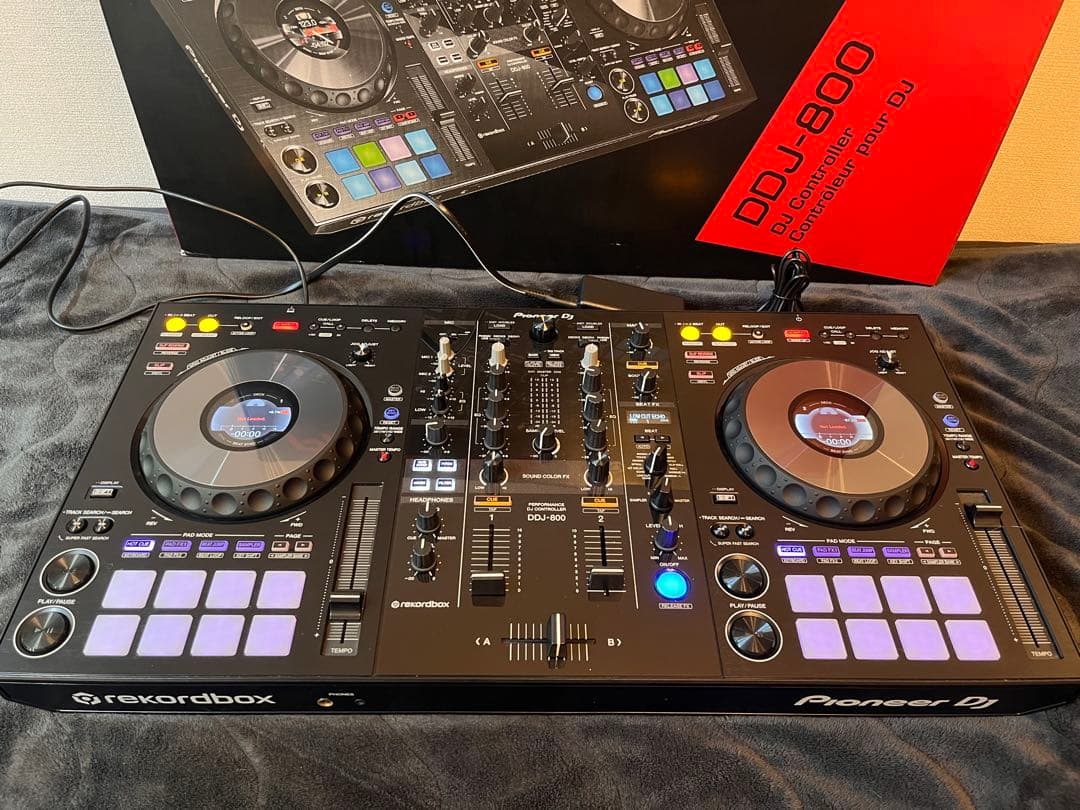 Pioneer DJ DDJ-800 コントローラー